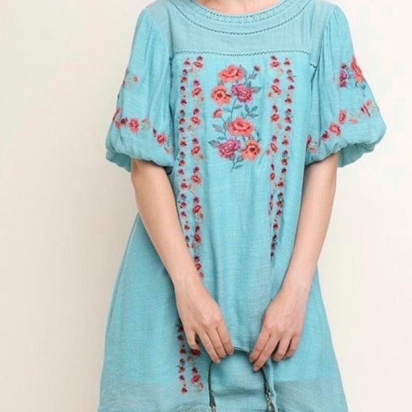 Umgee  NWT Floral Embroidered Puff Sleeves BABYDOLL Dress. - Picture 1 of 16
